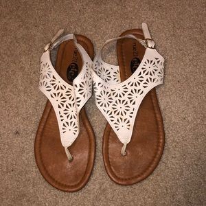 Rue 21 white sandals